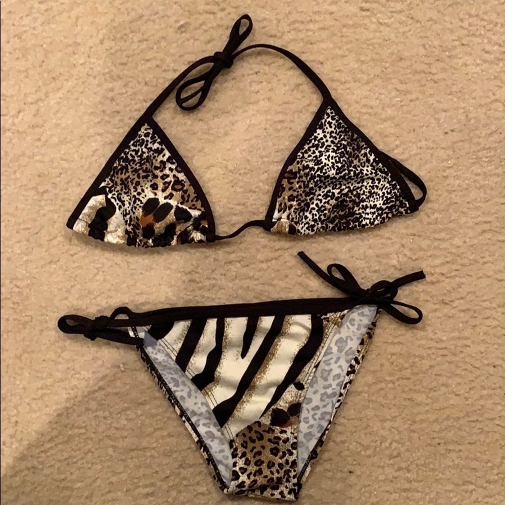 Excellent condition small 2pc bathing suit